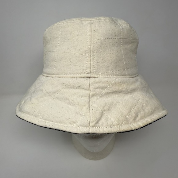 Madewell Accessories - Madewell Reversible Quilted Bucket Hat In Twilight Cream‎ Navy Paisley Size S/M